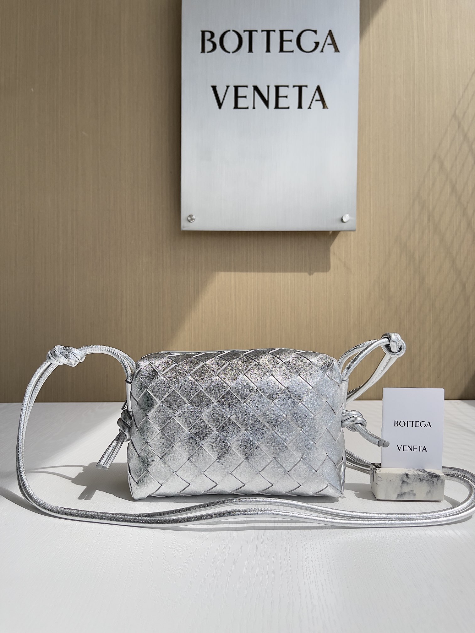 보테가 베네타 Bottega Veneta 666683 Loop 17CM