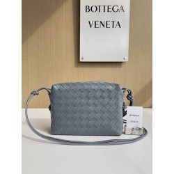 보테가 베네타 Bottega Veneta 666689 Loop 22CM