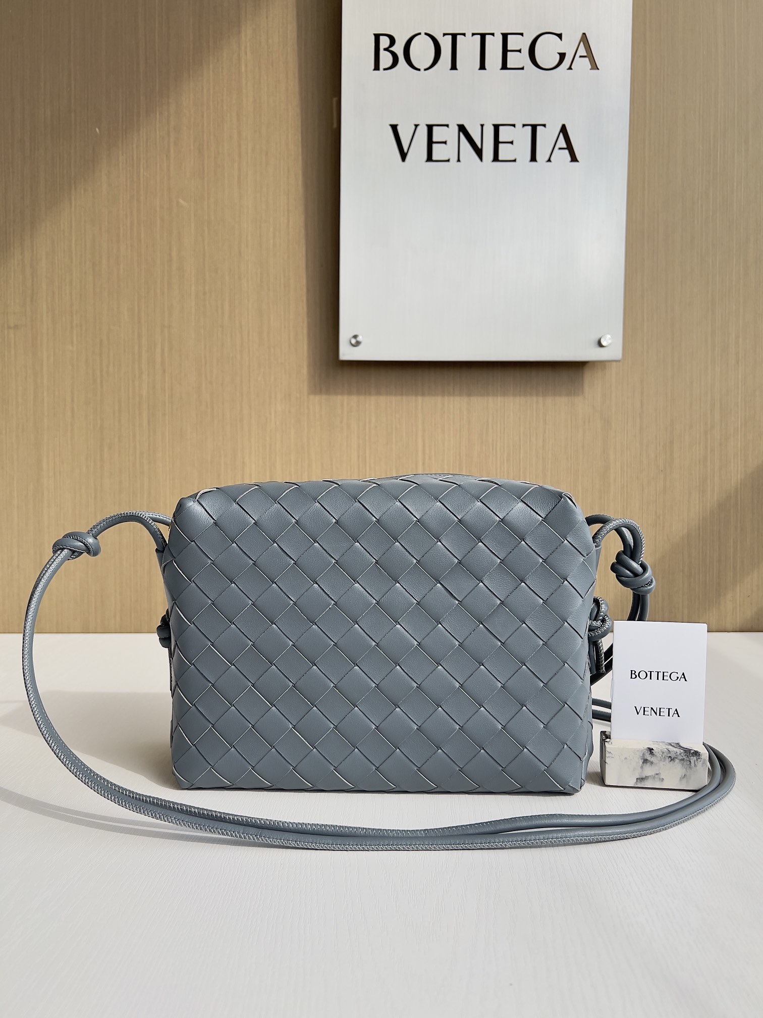 보테가 베네타 Bottega Veneta 666689 Loop 22CM