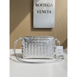 보테가 베네타 Bottega Veneta 666689 Loop 22CM