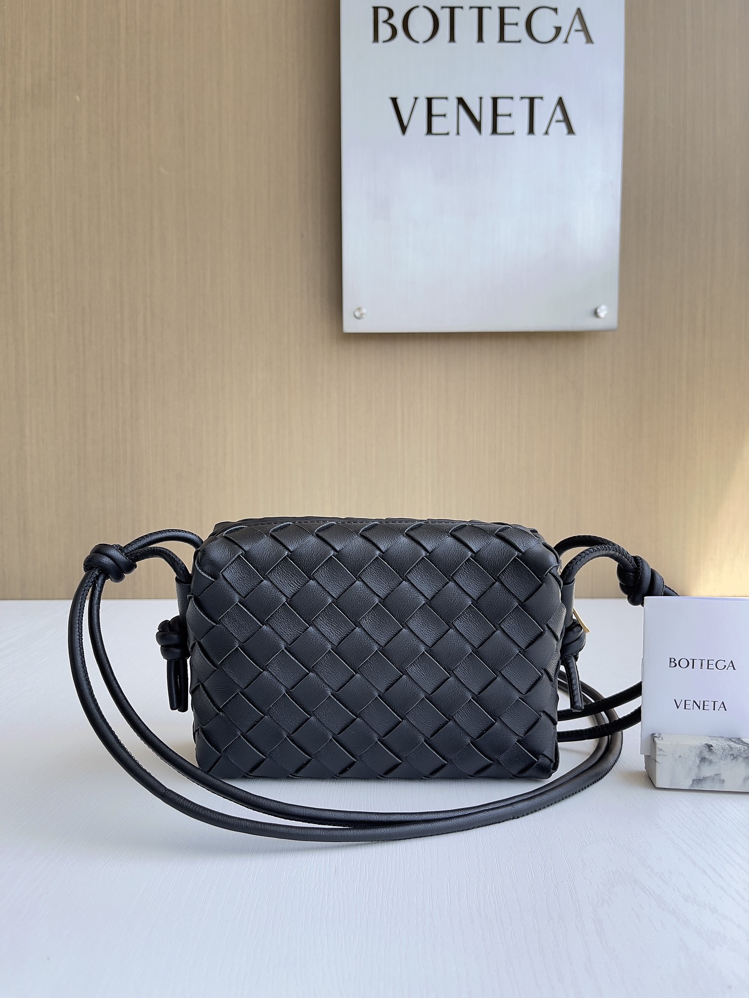 보테가 베네타 Bottega Veneta 680254 Loop 17CM
