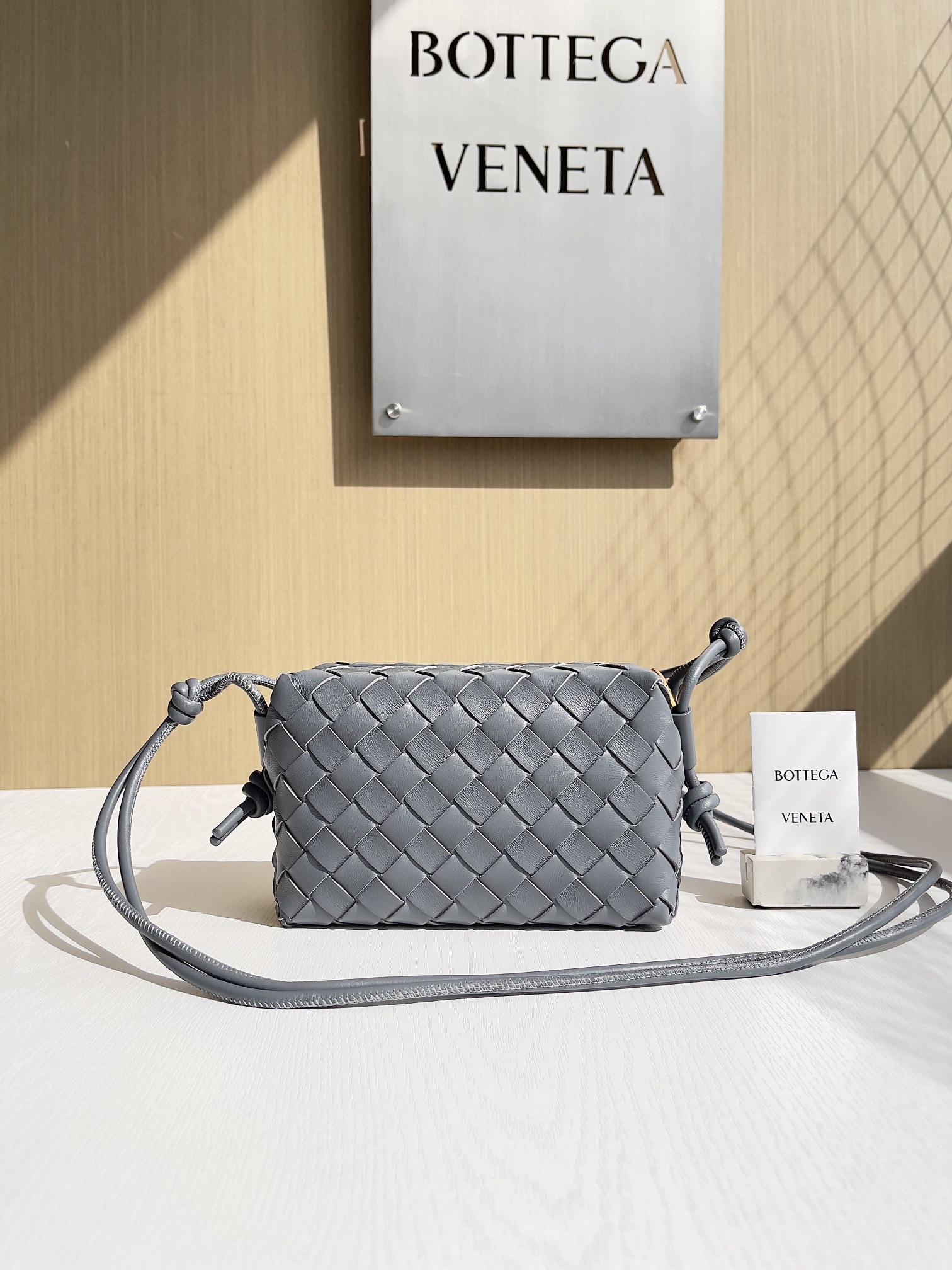 보테가 베네타 Bottega Veneta 680254 Loop 17CM