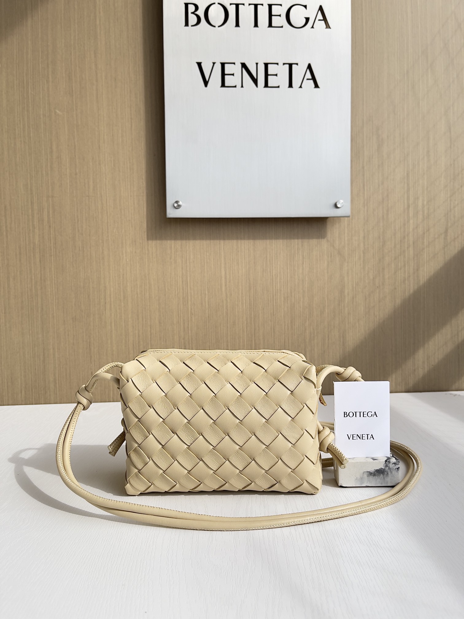 보테가 베네타 Bottega Veneta 680254 Loop 17CM