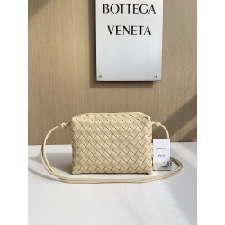 보테가 베네타 Bottega Veneta 680255 Loop 22CM