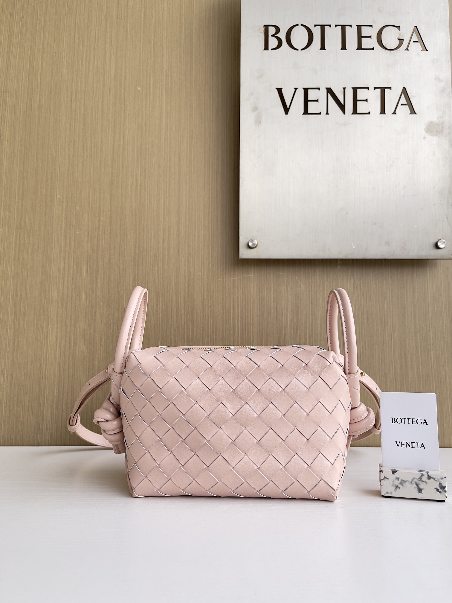 보테가 베네타 Bottega Veneta 796615 Loop 19CM