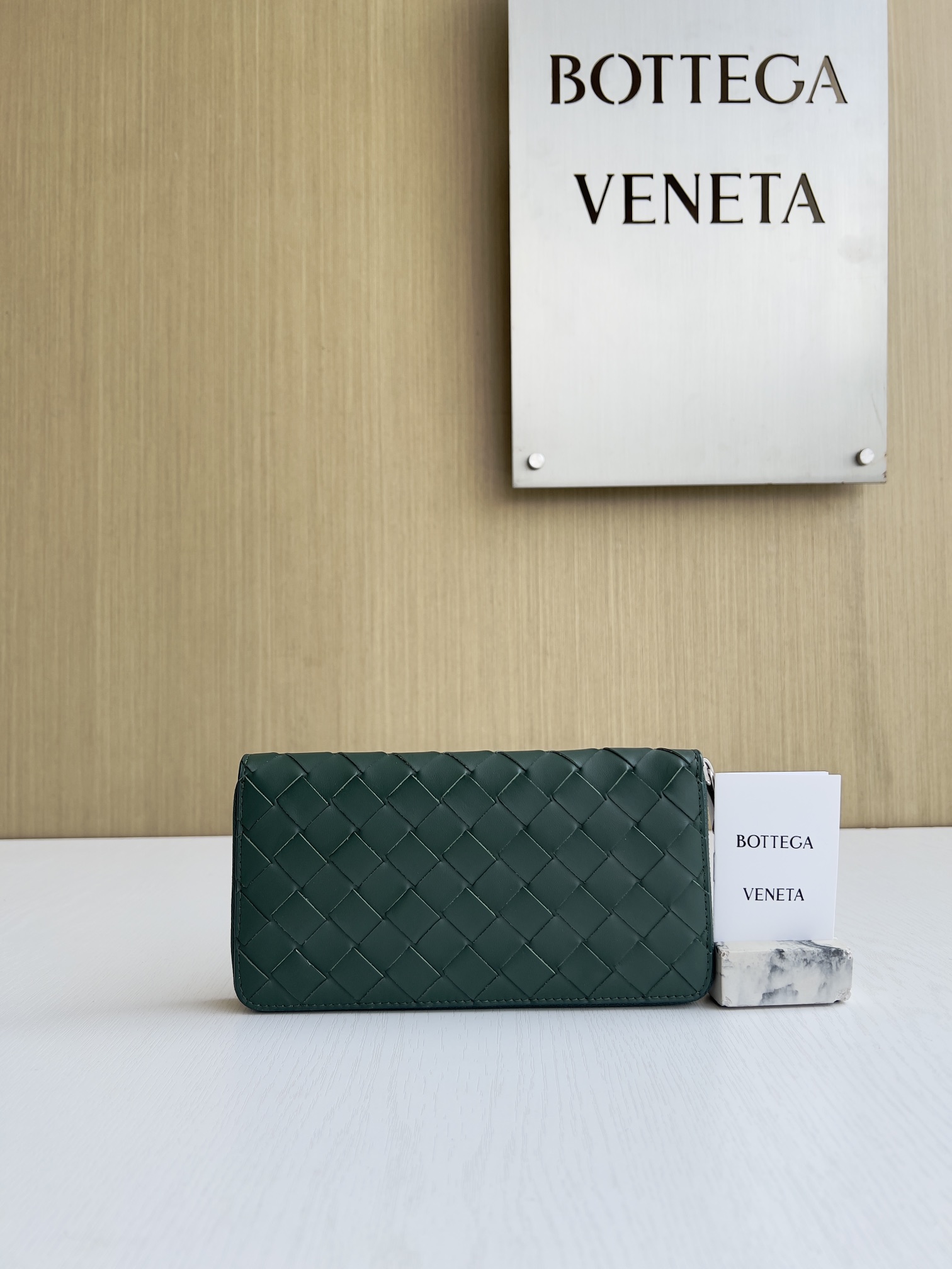 보테가 베네타 Bottega Veneta 593217 Intrecciato Zip Around Wallet 19CM