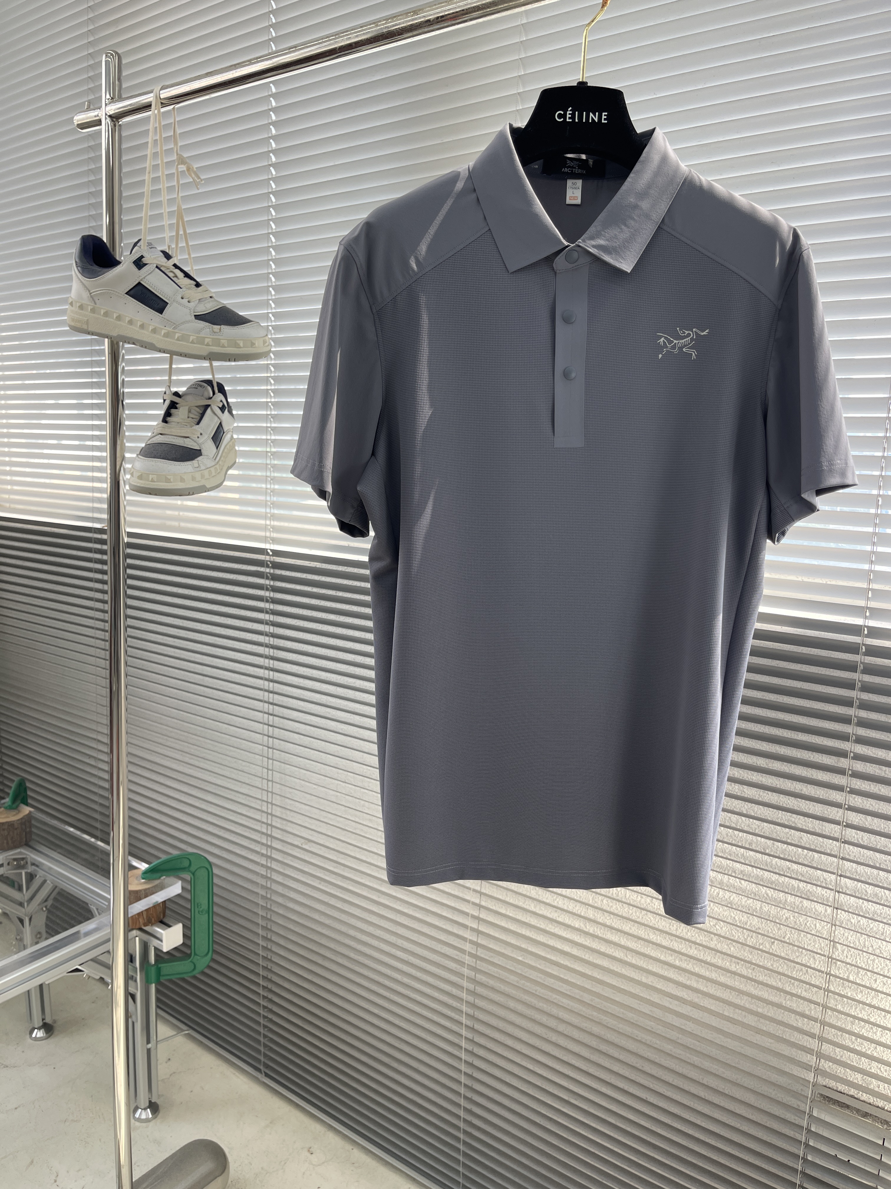 아크테릭스 ARC'TERYX 반팔 티셔츠