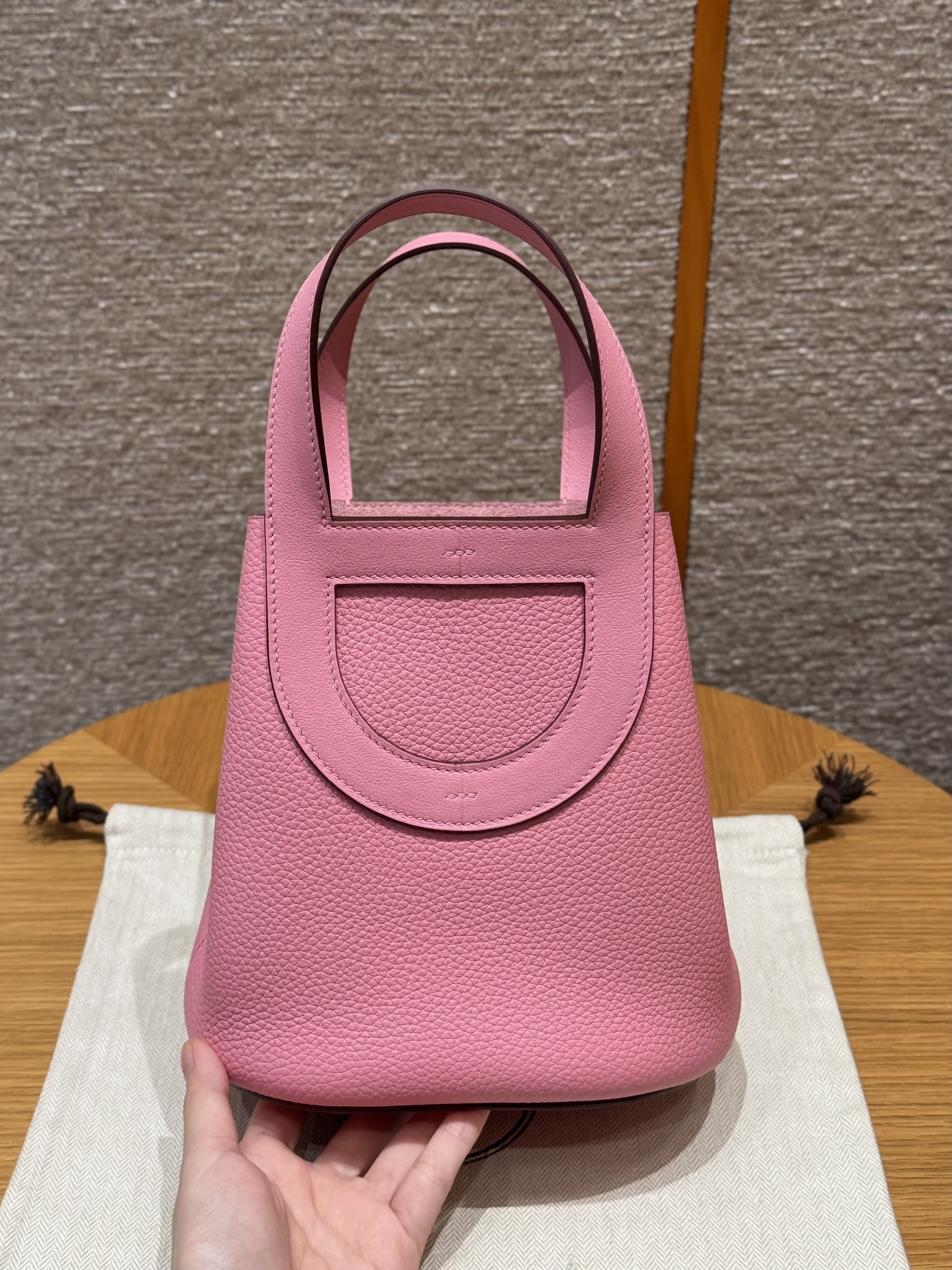 에르메스 Hermes in the loop 18cm Clemence 5P Pink/silver