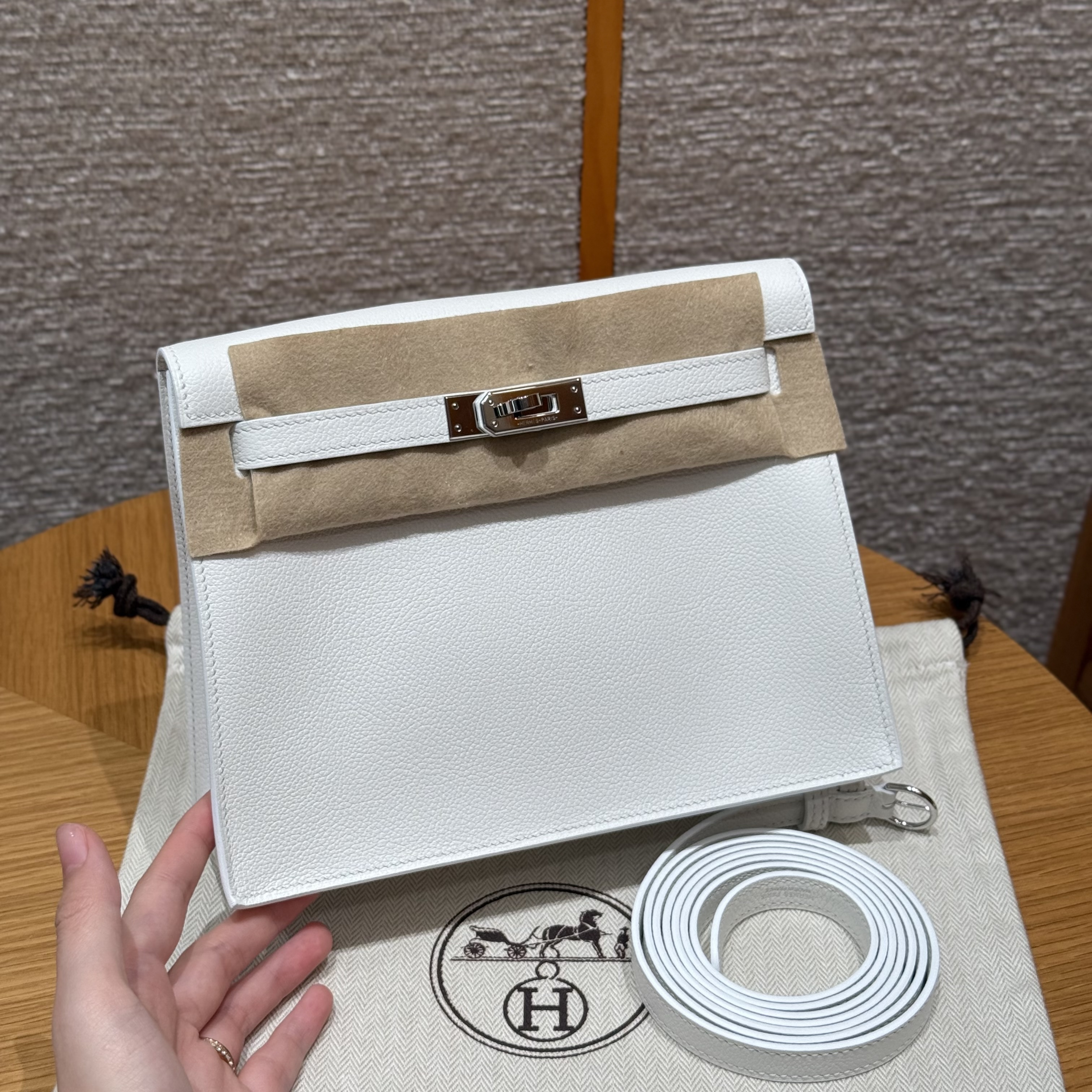 에르메스 Hermes Kelly danse 22cm evercolor 01 Blanc/silver