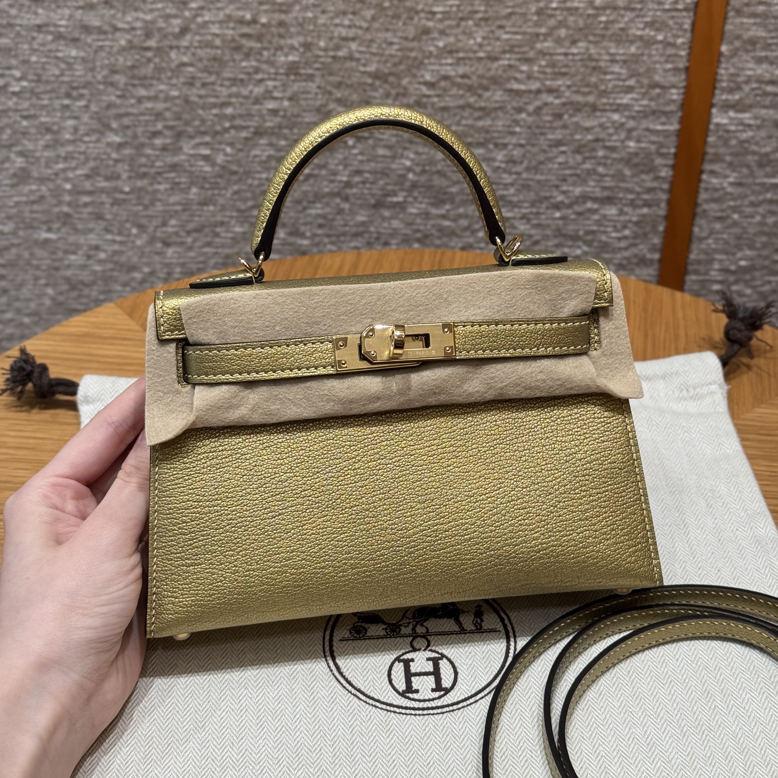 에르메스 Hermes Mini Kelly 19cm Chèvre Y9 Dore/gold