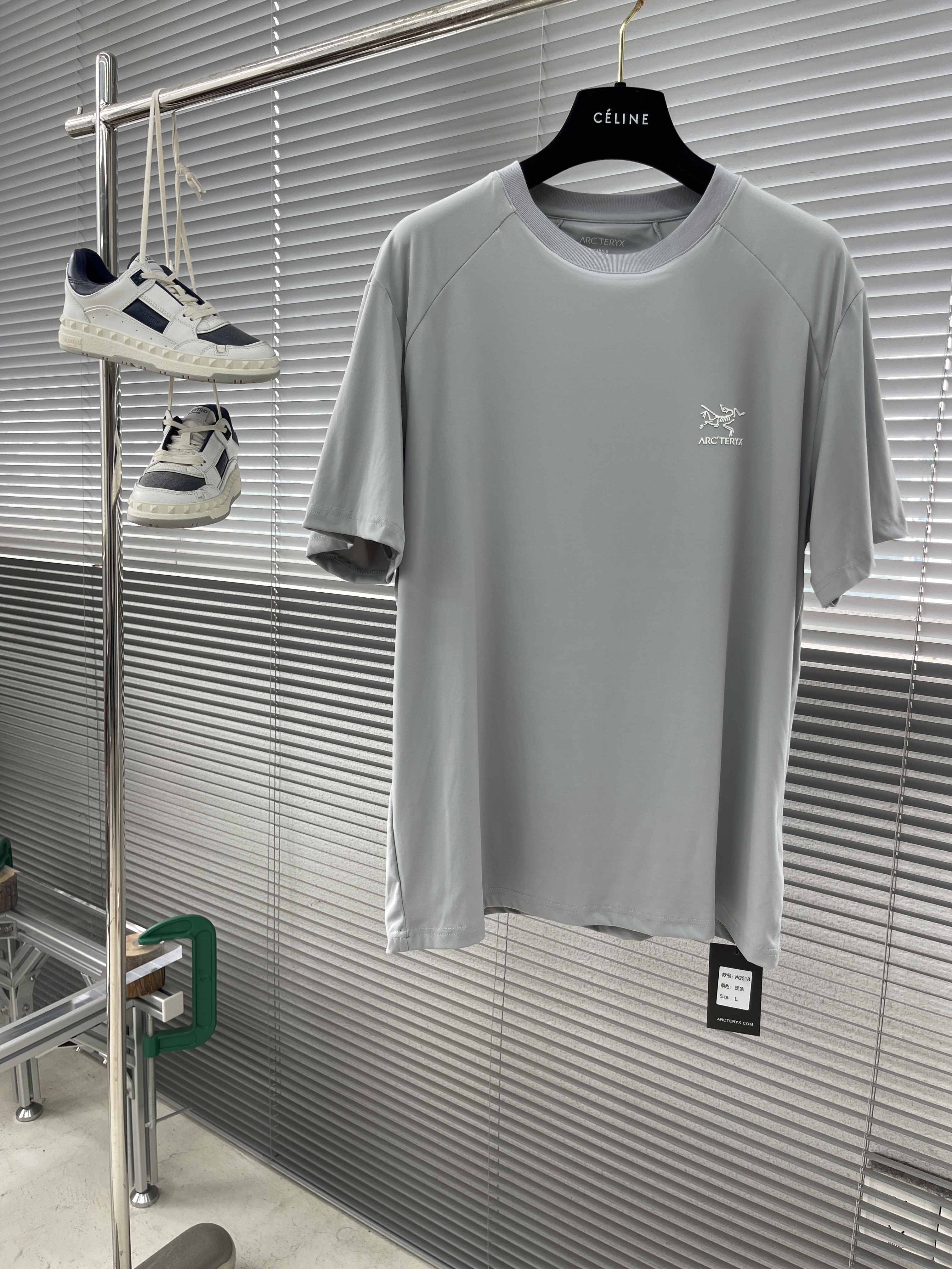 아크테릭스 ARC'TERYX 반팔 티셔츠