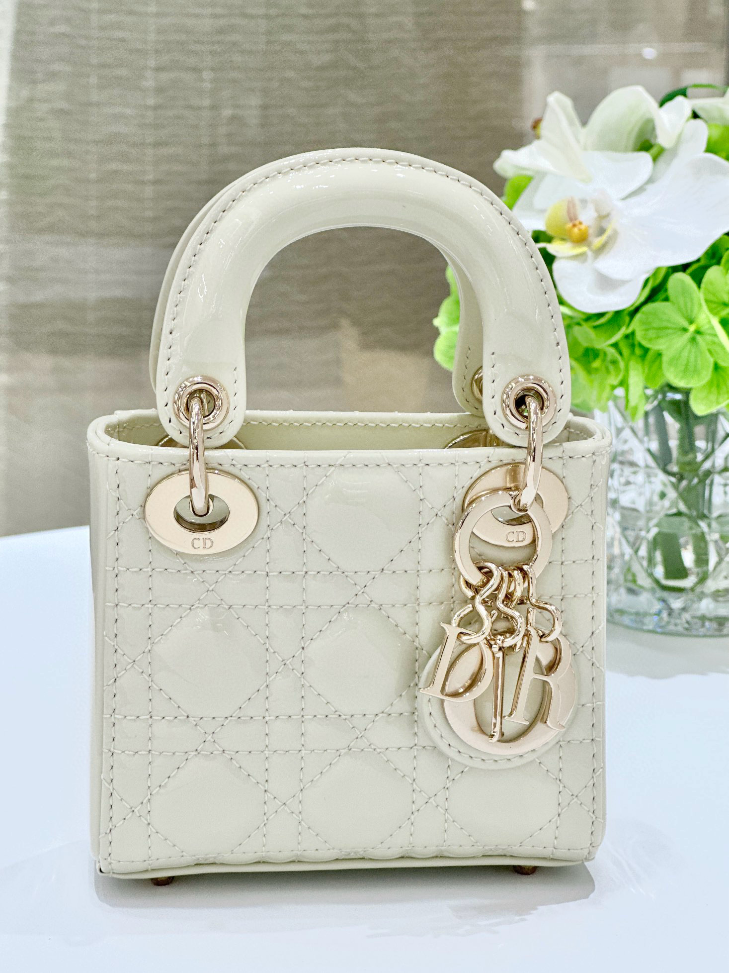 디올 Dior Lady Dior Micro Bag White 12cm
