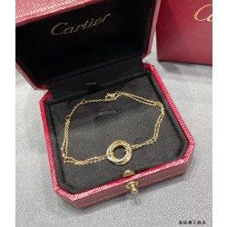 까르띠에 Cartier TRINITY 트리니티 팔찌