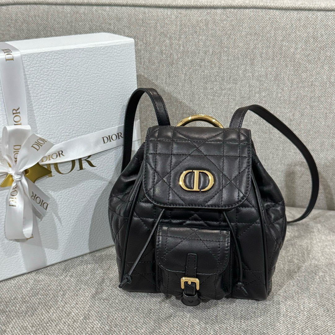 디올 Dior Small Dior Caro Backpack Black 19.5cm