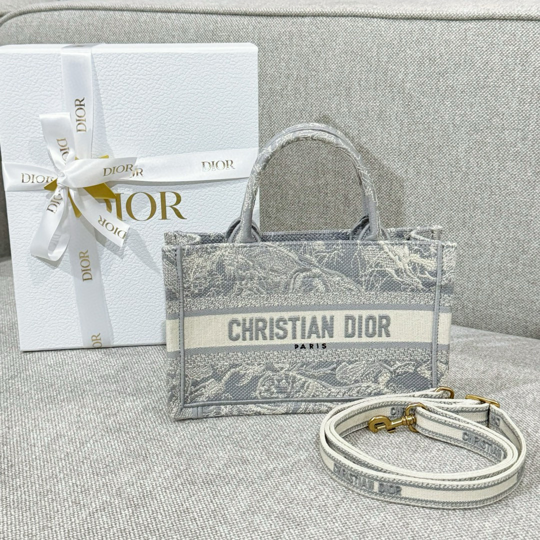 디올 Dior Mini Dior Book Tote With Strap Gray Reverse 21.5cm