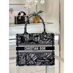 디올 Dior Small Dior Book Tote Black Plan de Paris Embroidery 26.5cm