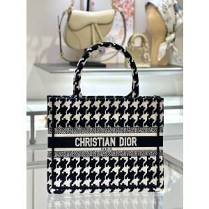 디올 Dior Small Dior Book Tote Black 26.5cm