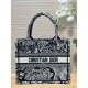 디올 Dior Small Dior Book Tote Blue Reverse 26.5cm