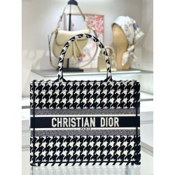 디올 Dior Medium Dior Book Tote Black 36.5cm