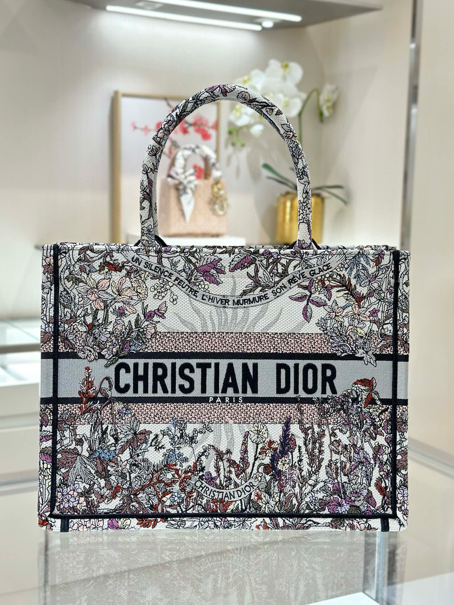디올 Dior Medium Dior Book Tote grey 36.5cm
