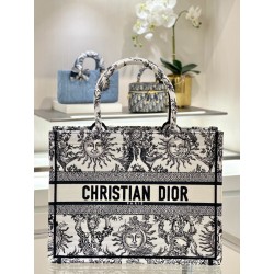 디올 Dior Medium Dior Book Tote Black and White 36.5cm