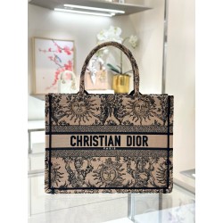 디올 Dior Medium Dior Book Tote Brown 36.5cm