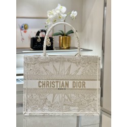 디올 Dior Medium Dior Book Tote Gold 36.5cm