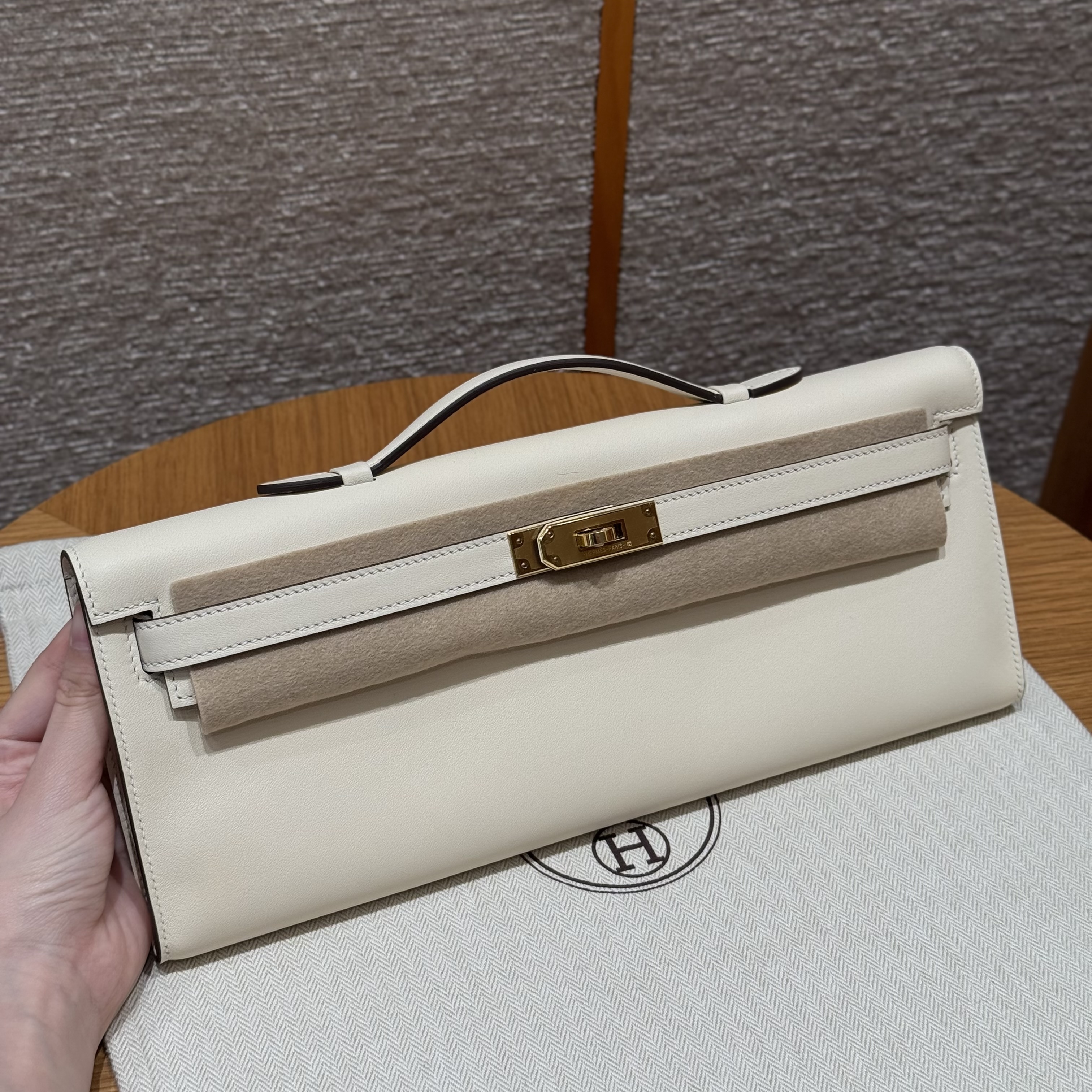 에르메스 Hermes Kelly cut 31cm Swift i2 Nata/gold