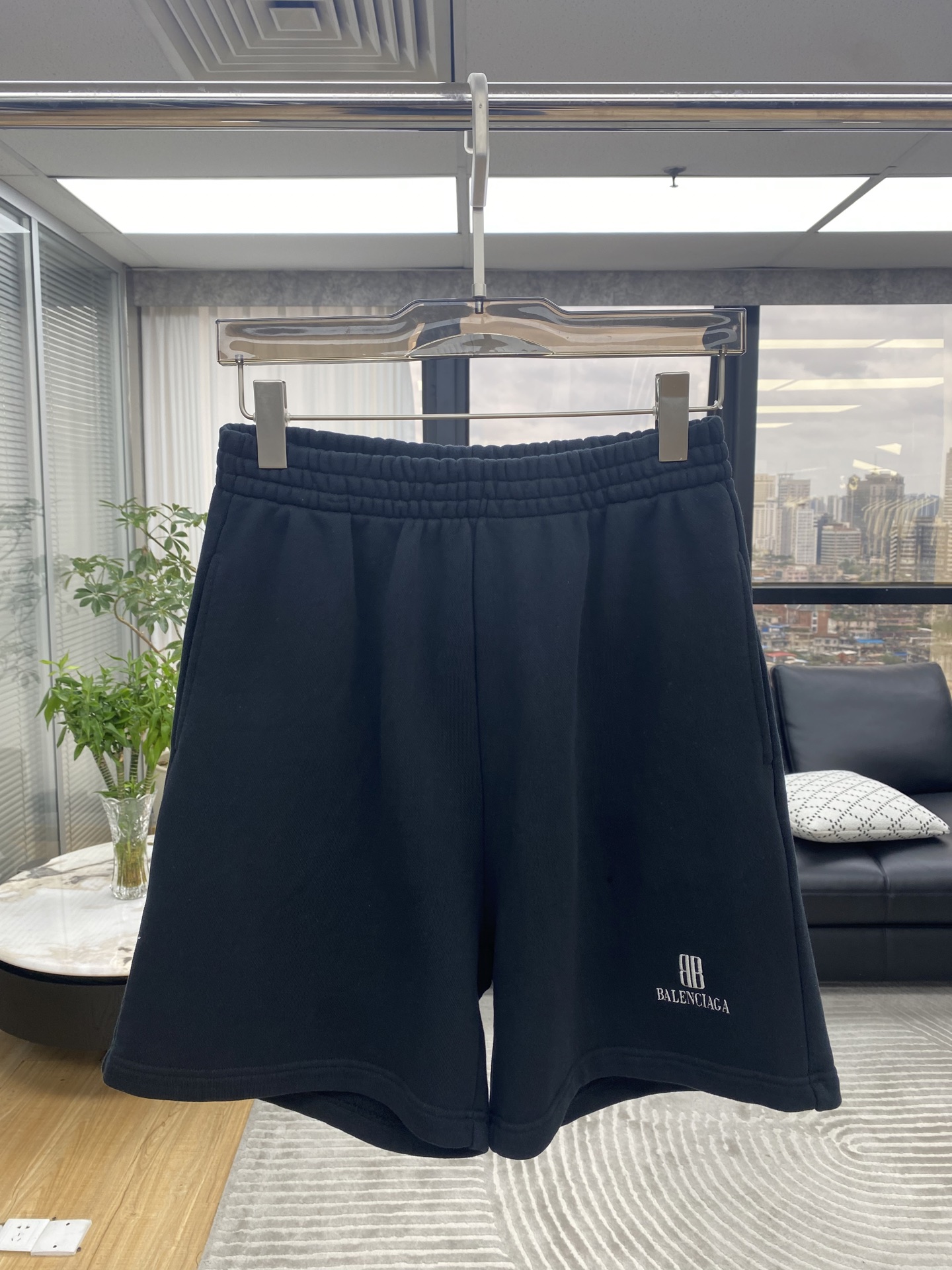 발렌시아가 Balenciaga 반바지