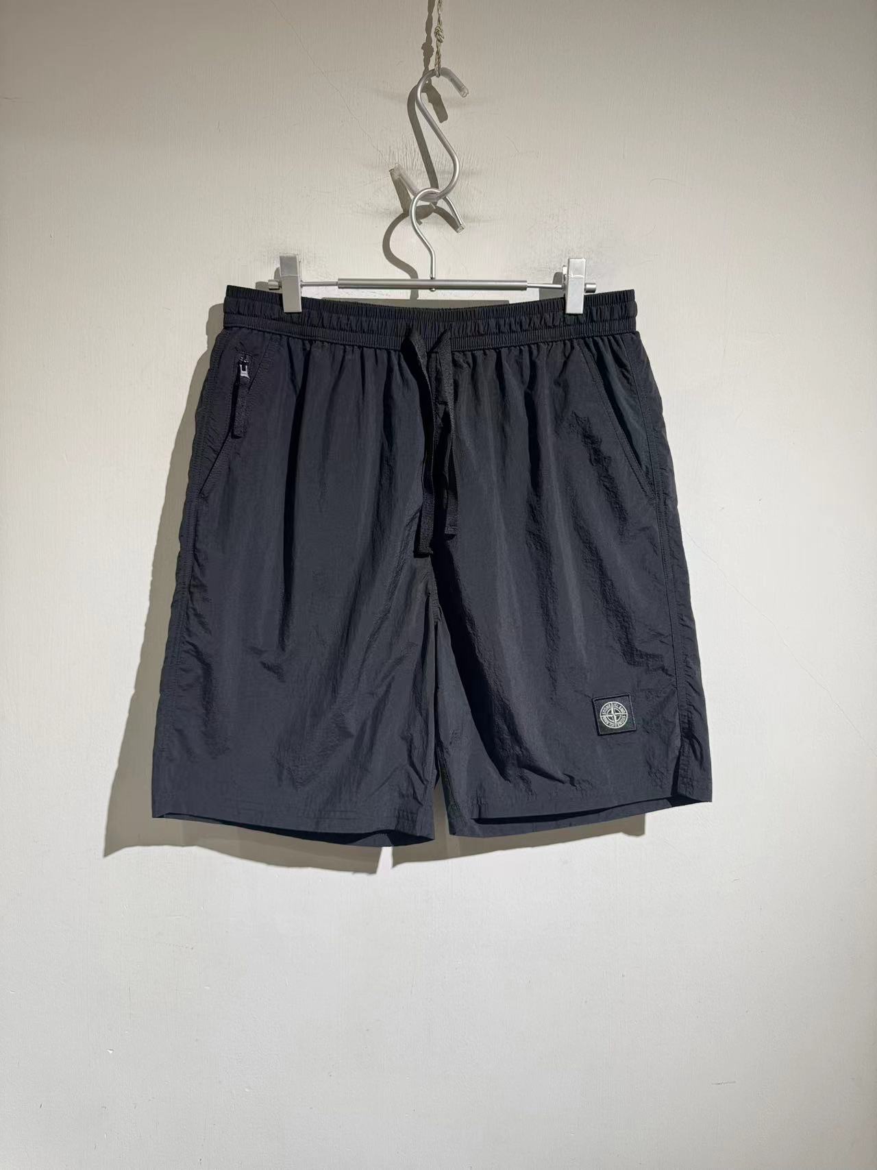 스톤아일랜드 Stone Island 반바지