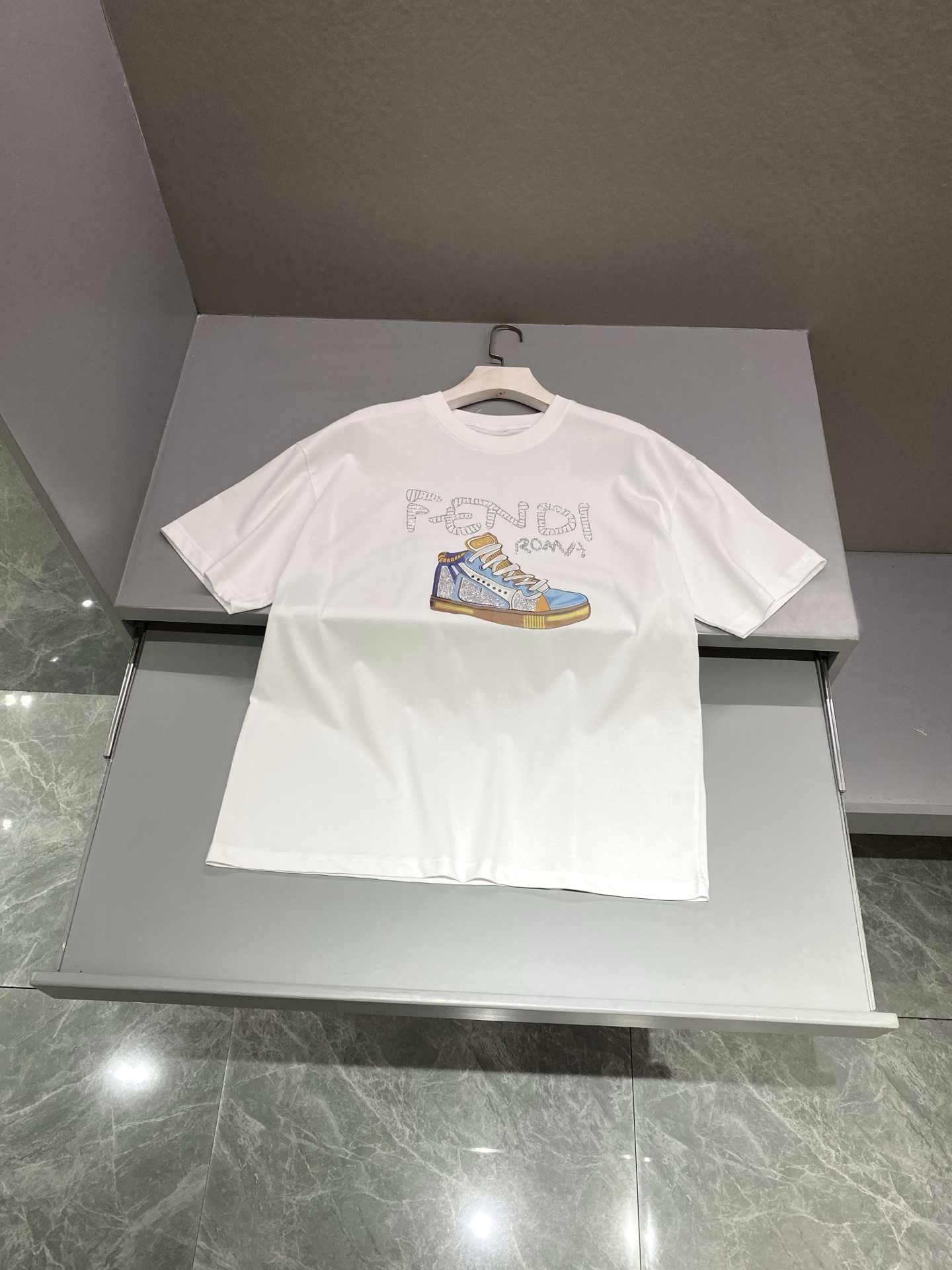 펜디 FENDI 반팔 티셔츠