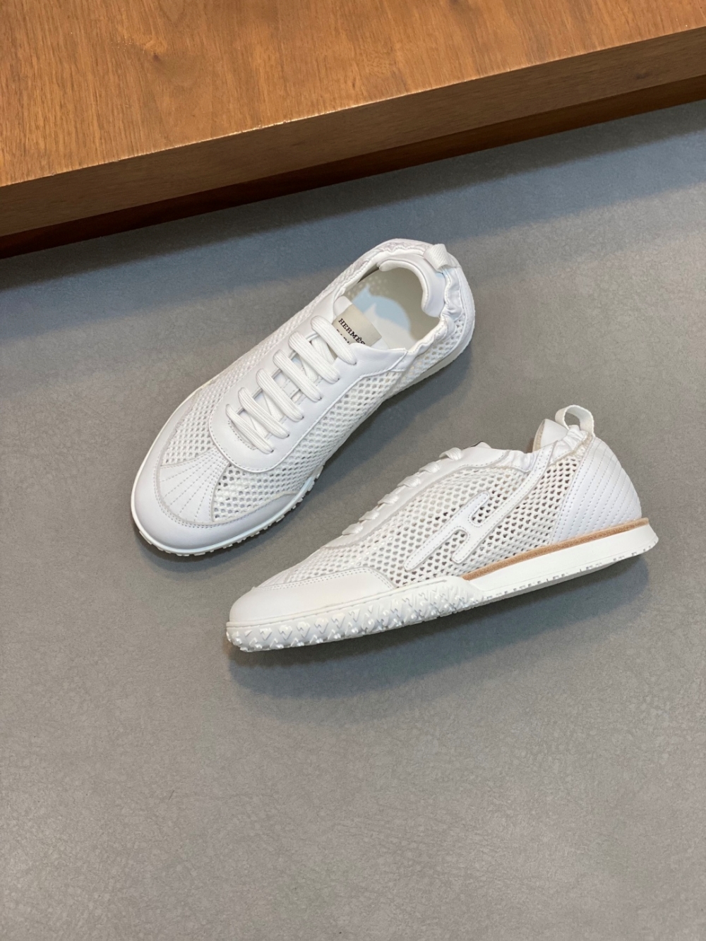 에르메스 Hermes 스니커즈