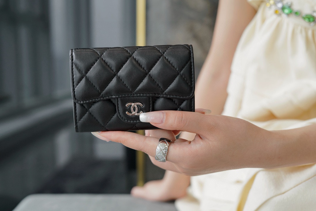 샤넬 Chanel Classic Flap Card Holder Black silver 11.5cm