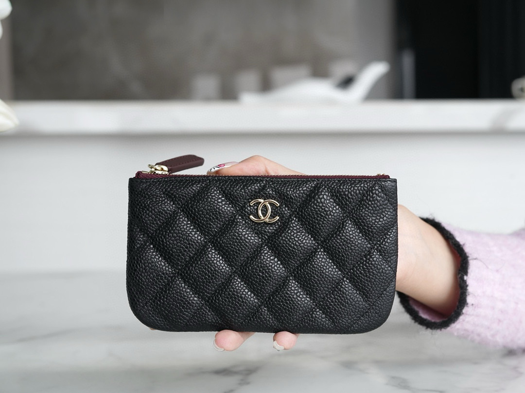 샤넬 Chanel Classic Small Zipped Pouch Black gold 15cm