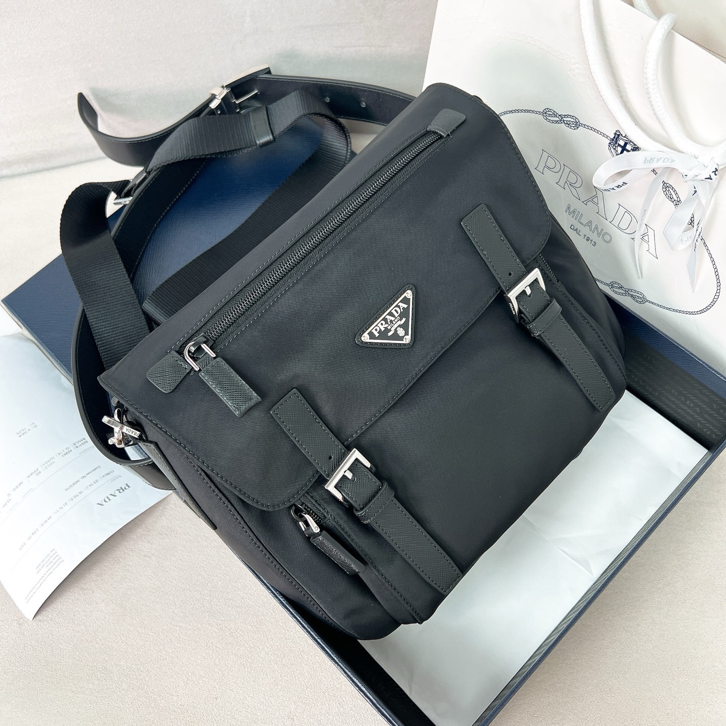 프라다 Prada 2VD071 리나일론 숄더백 27CM