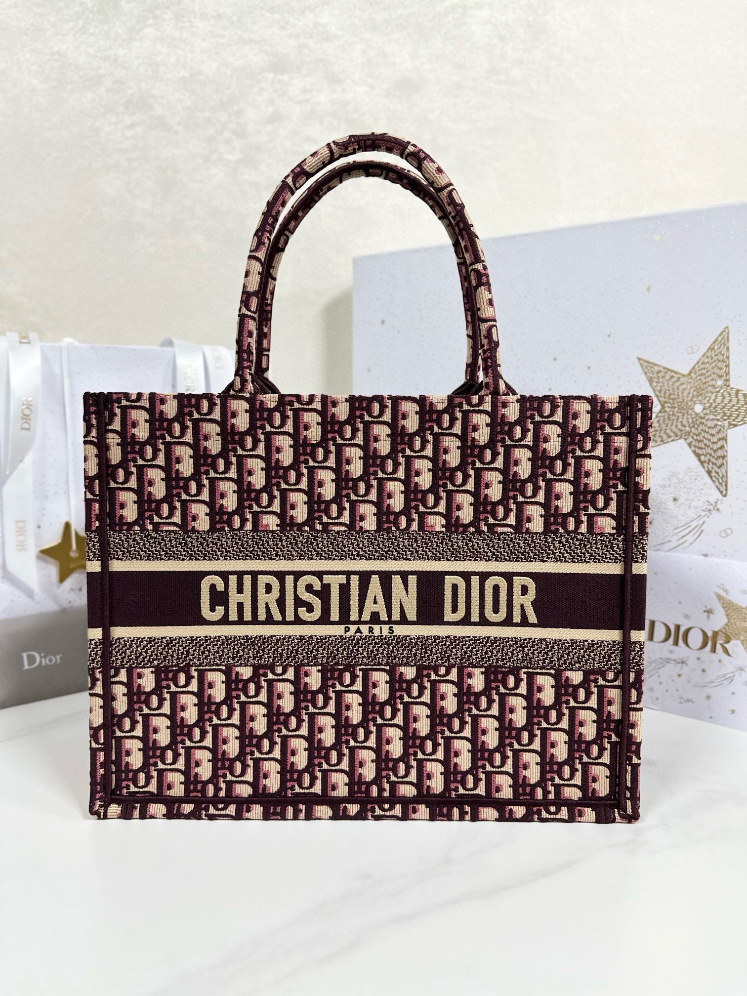 디올 Dior Medium Dior Book Tote Jujube red 36.5cm