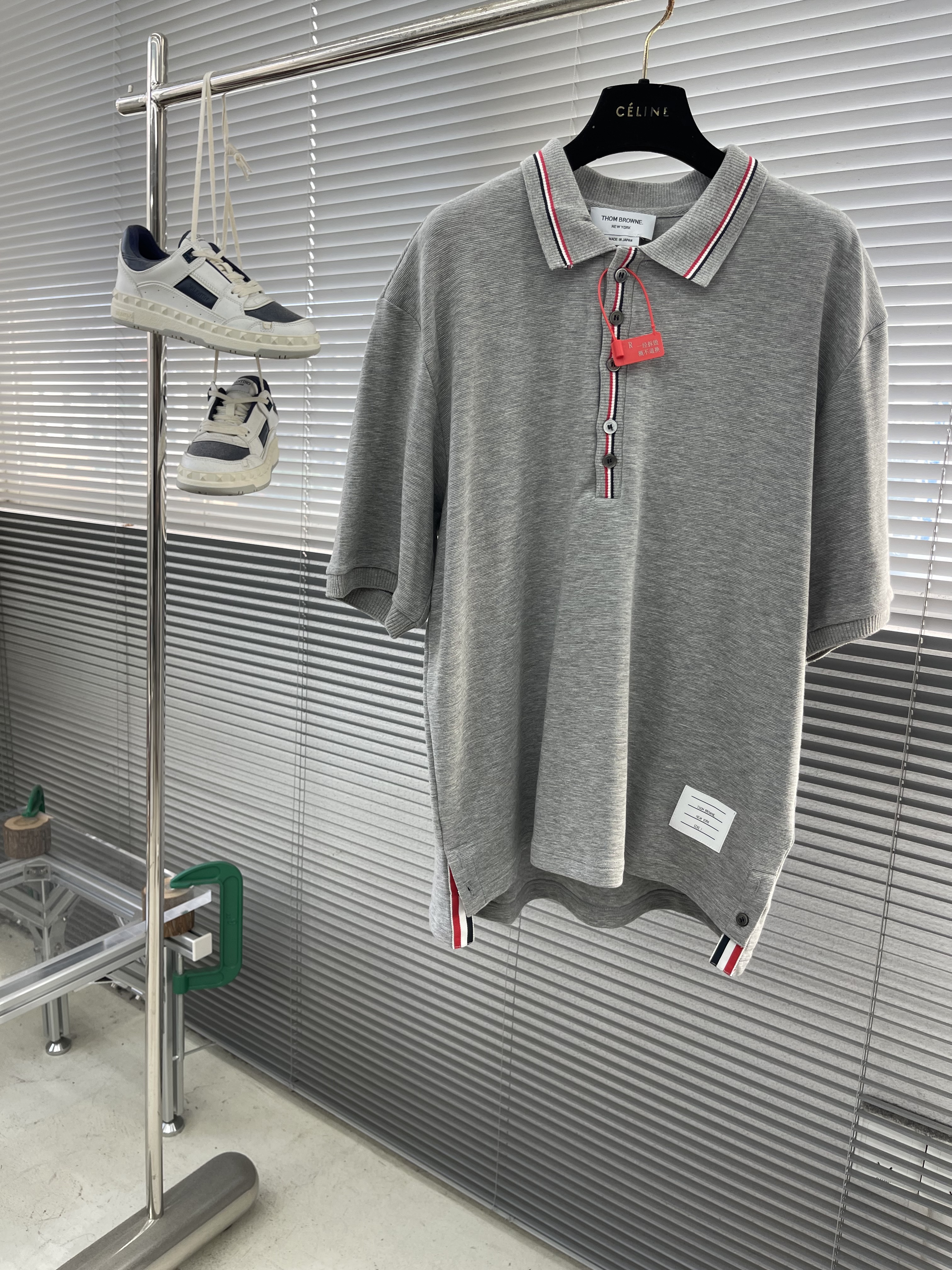 톰브라운 Thom Browne 동서 폴로 셔츠