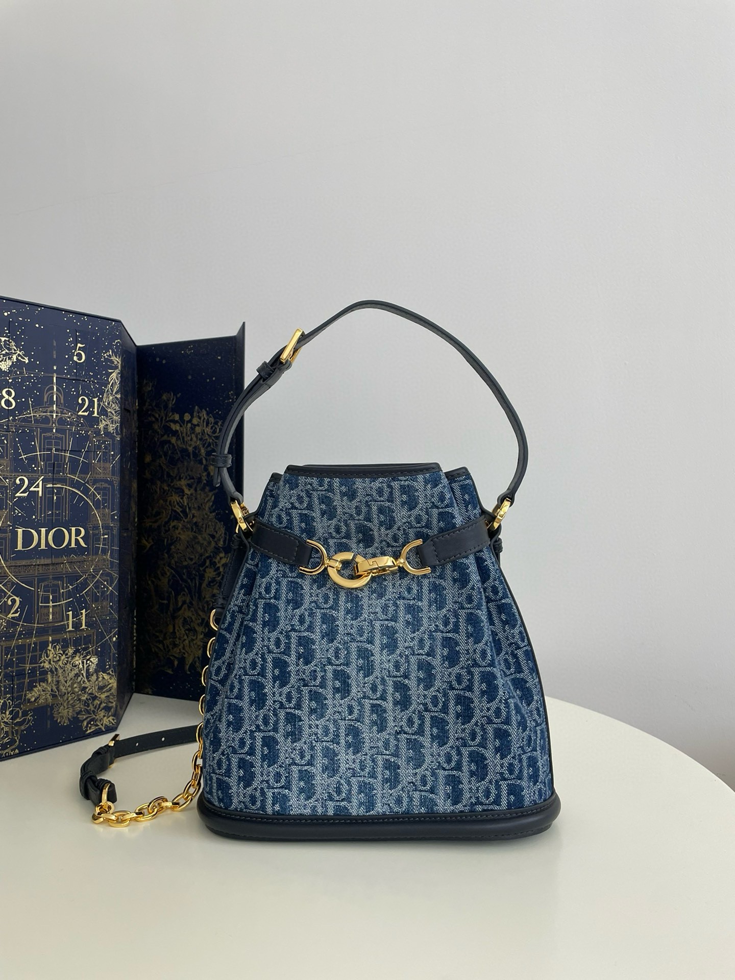 디올 Dior Medium C'est Dior Bag Blue Denim Oblique Jacquard 24cm