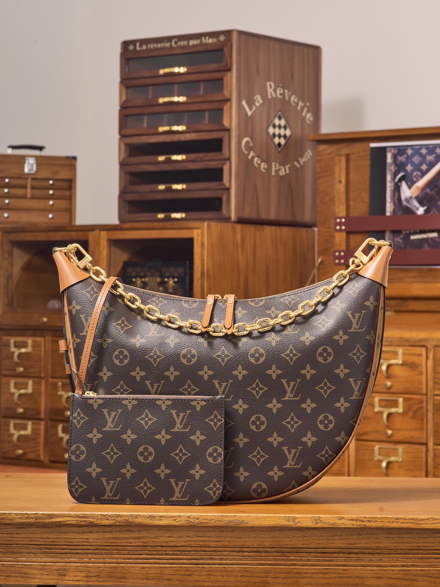 루이비통 Louis Vuitton M46311 Loop Hobo Monogram