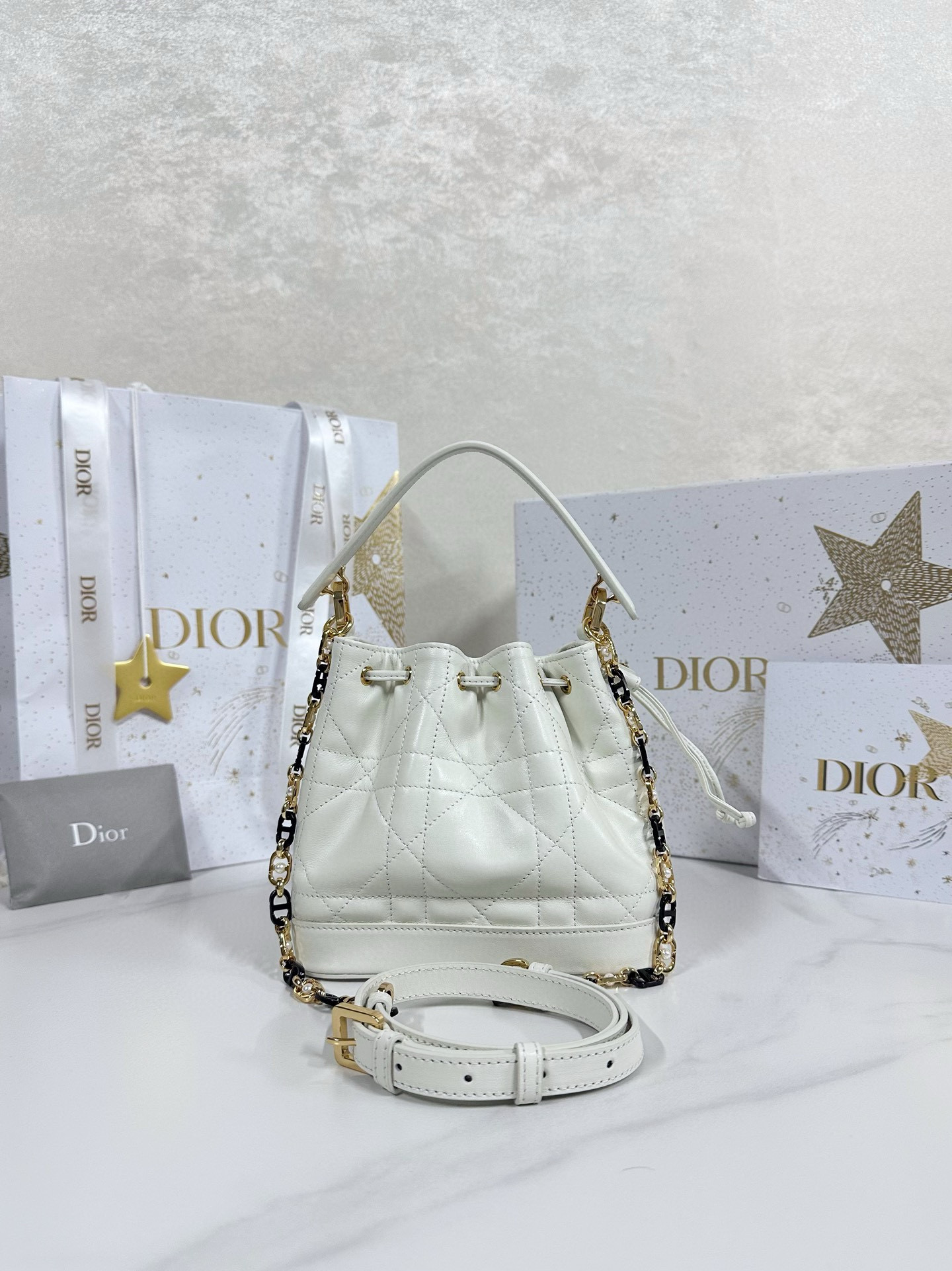 디올 Dior Jolie Bucket Bag White 16cm