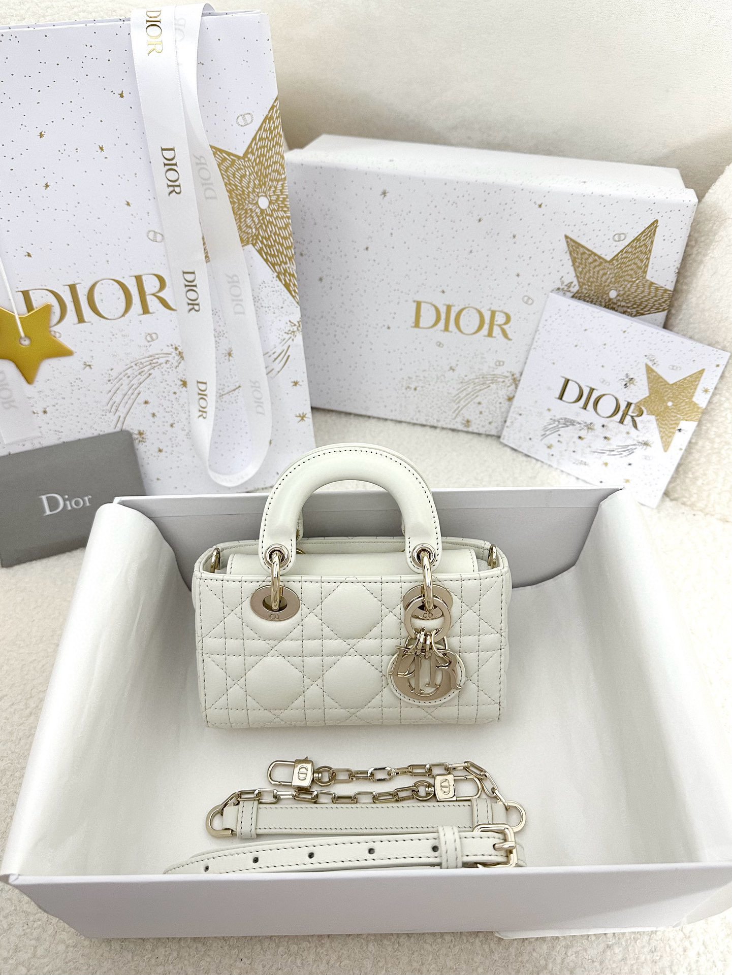 디올 Dior Lady D-Joy Micro Bag White 16cm