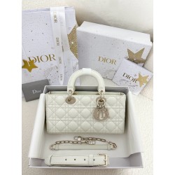 디올 Dior Medium Lady D-Joy Bag White 26cm