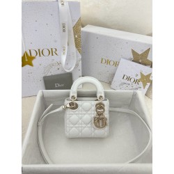 디올 Dior Lady Dior Micro Bag White