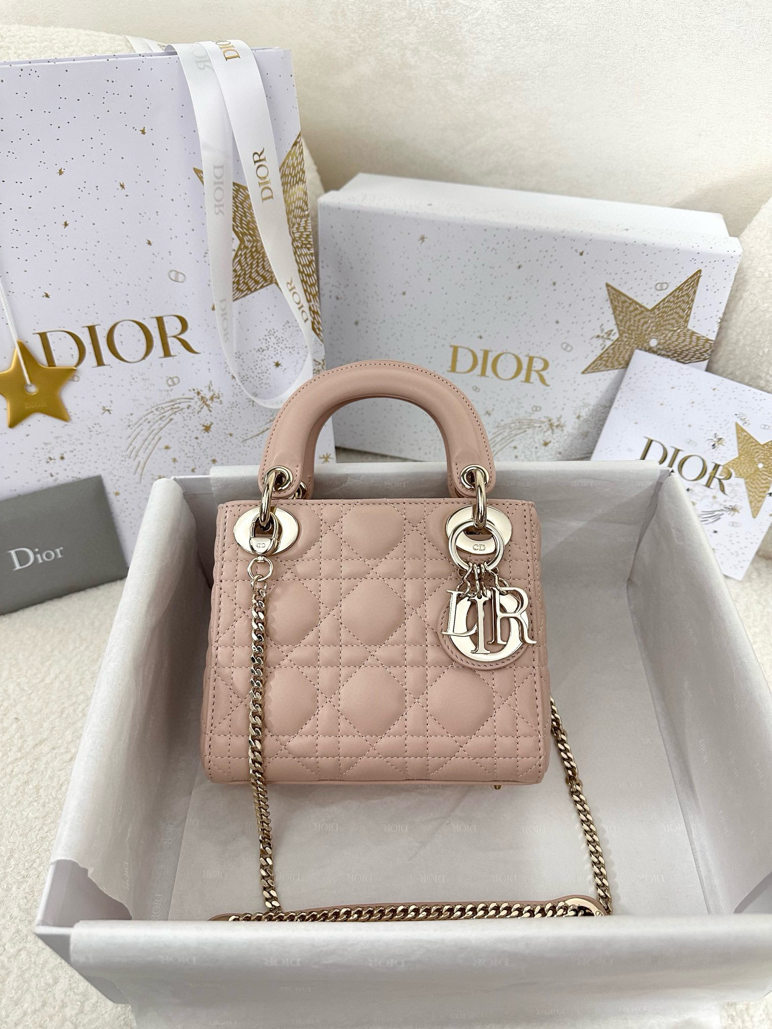 디올 Dior Mini Lady Dior Bag Pink 17cm