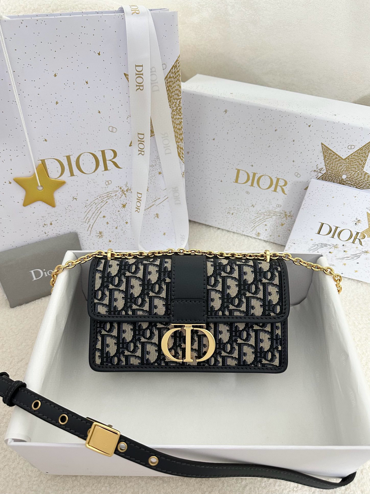디올 Dior 30 Montaigne East-West Bag with Chain Oblique Jacquard Blue 21.5cm