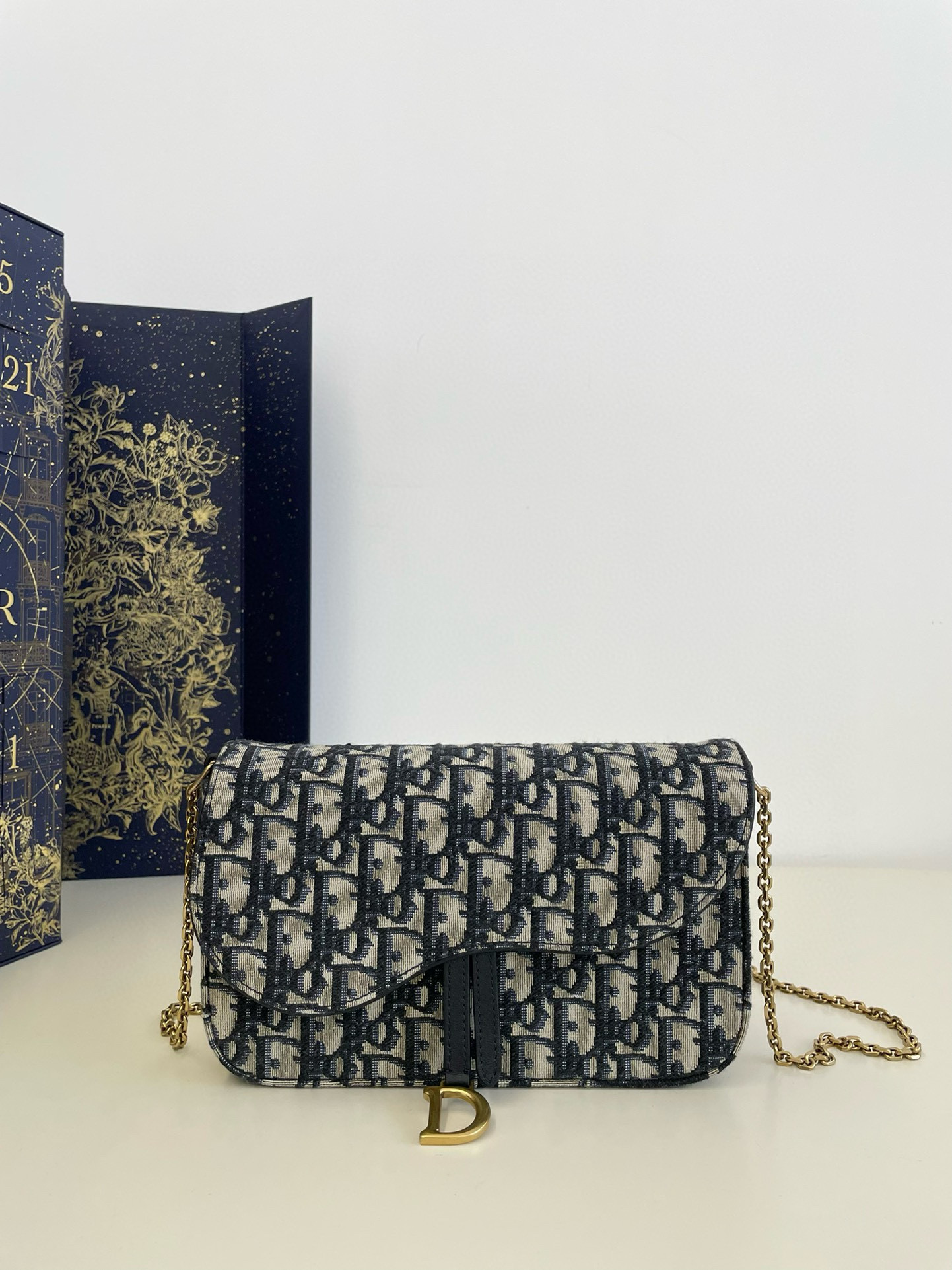 디올 Dior Medium Saddle Pouch with Chain Oblique Jacquard Blue 21.5cm