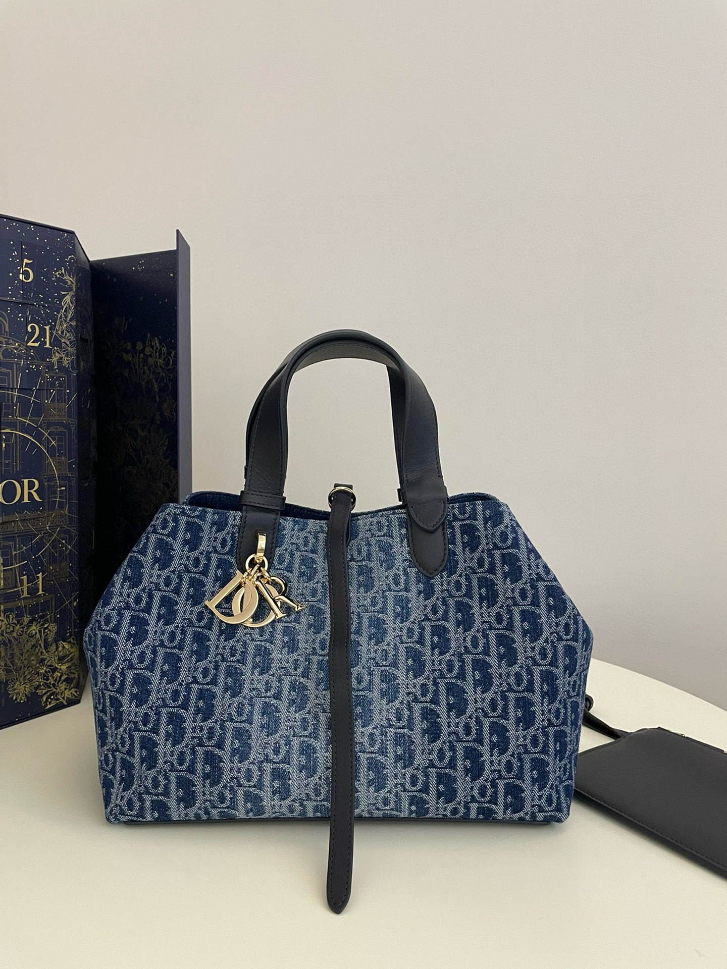 디올 Dior Medium Dior Toujours Bag Denim 28.5cm