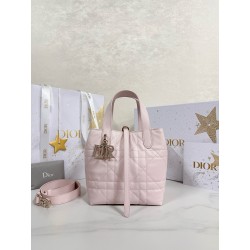 디올 Dior Small Dior Toujours Vertical Tote Bag Pink 16cm