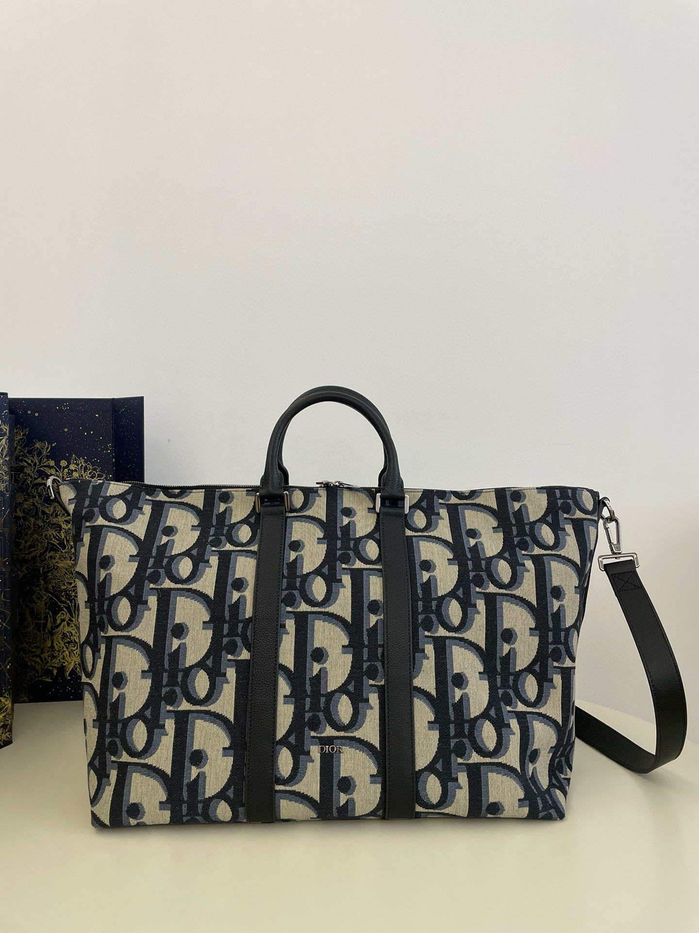 디올 Dior Weekender Beige and Black Oblique Jacquard 40cm