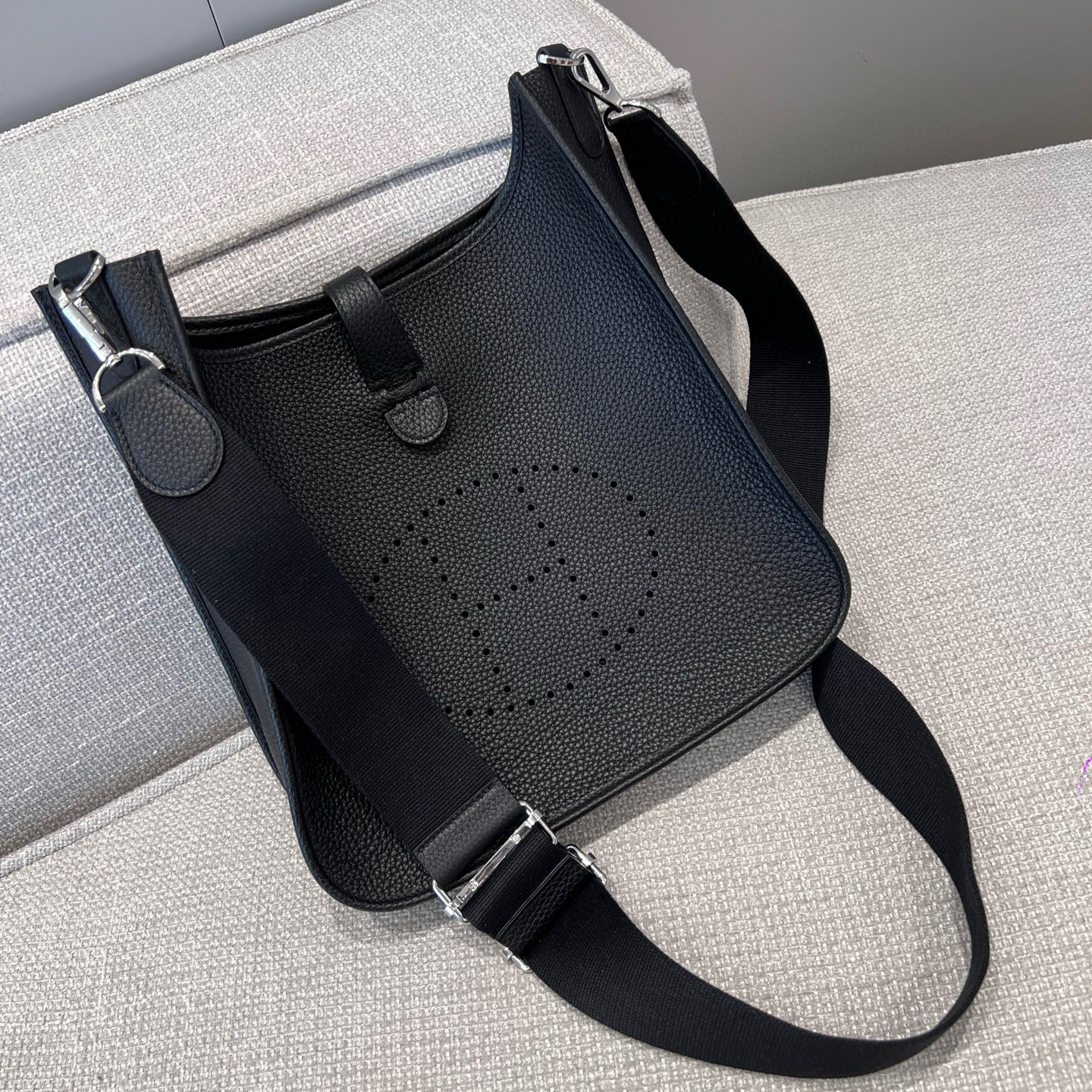 에르메스 Hermes Evelyne 29cm TC 89 Noir/silver
